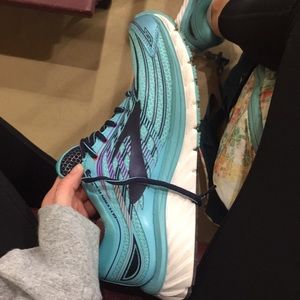 Brooks Glycerin 15 Running Shoes size 7.5